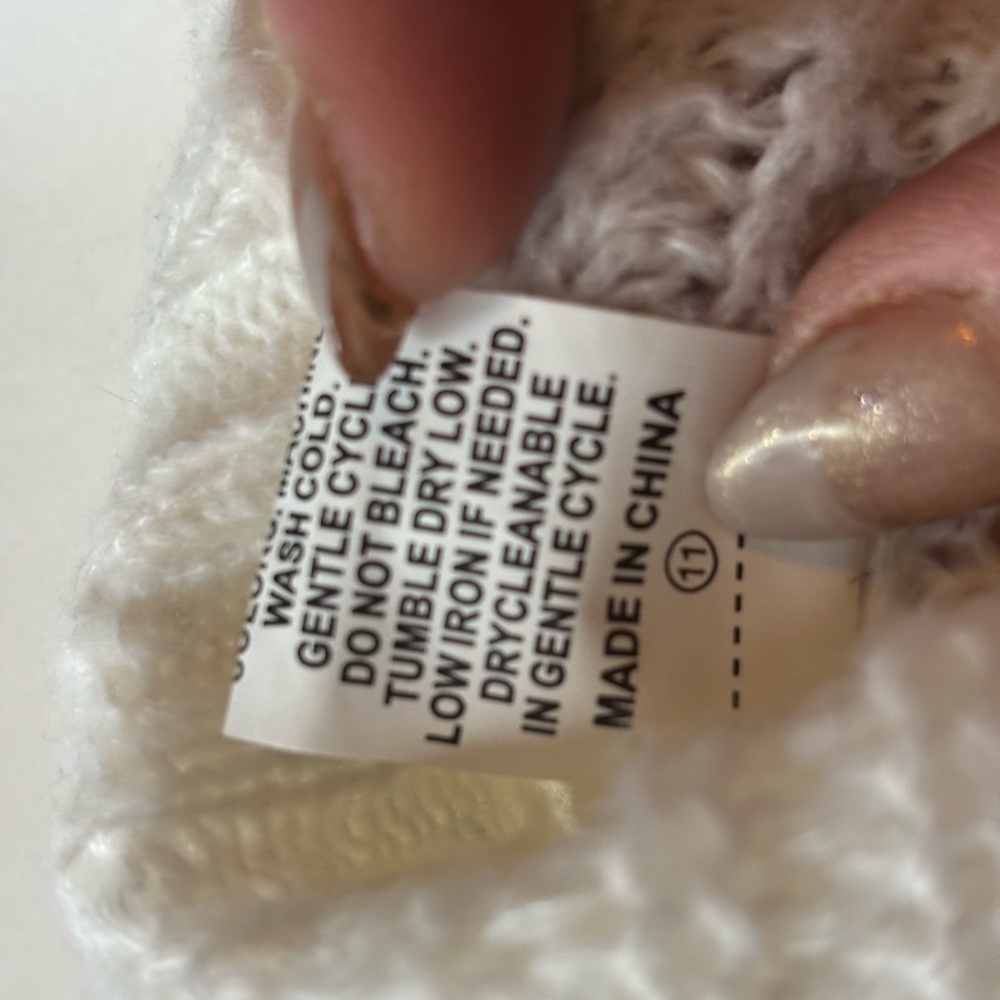 SHEIN | NWOT size large |  White Women's Sweater bolero. Chunky knit - Picture 12 of 12